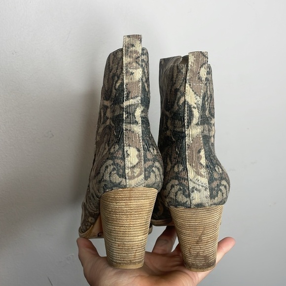 Ella Moss | Women’s Victoria Tapestry Booties Size 9.5 - Picture 5 of 8